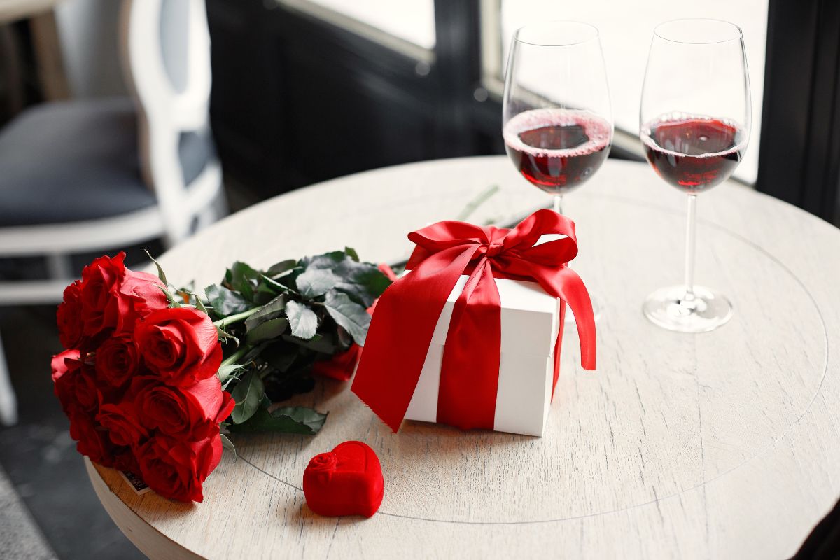 Valentín sa blíži – tipy, ako získať peniaze na darček